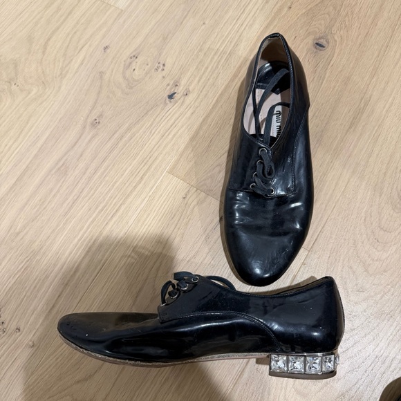 Miu Miu Black Patent Leather Flats with Crystal Heel - Picture 2 of 8